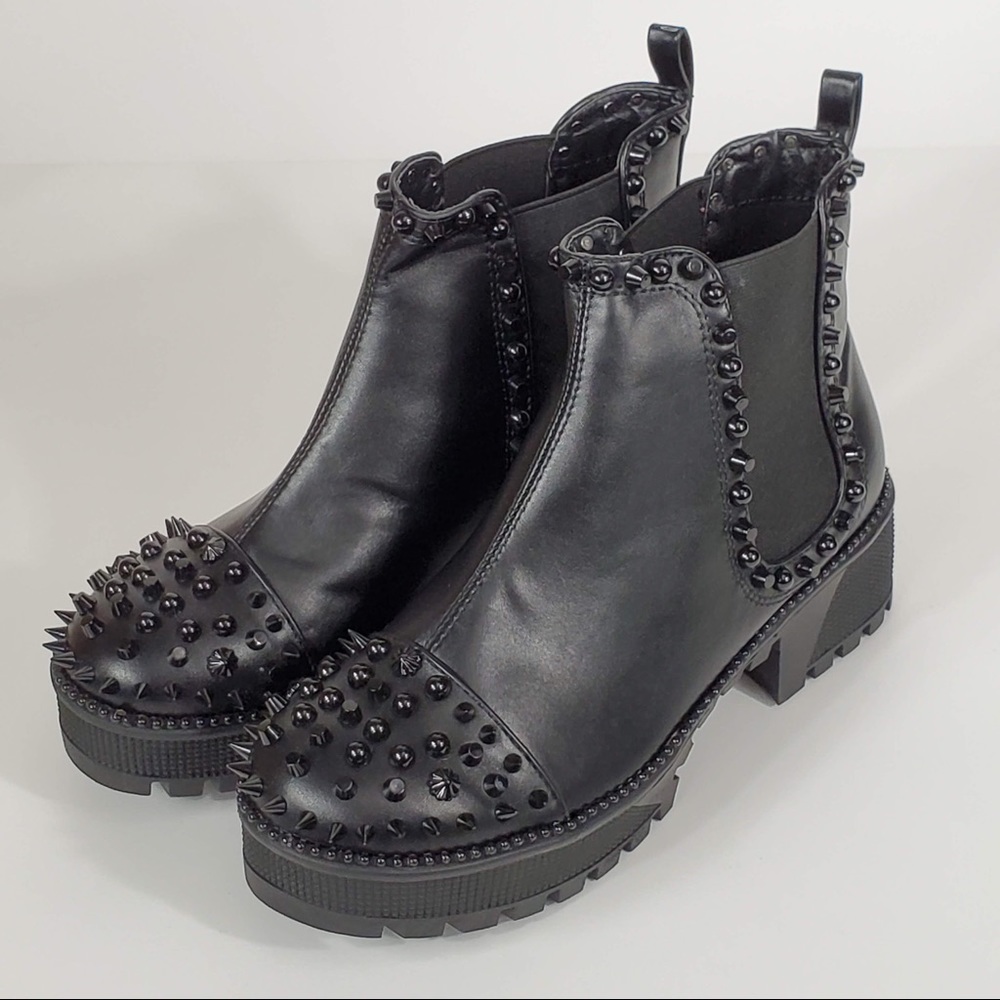 Womens Cape Robbin Black Studded Combat Boots Sz 9